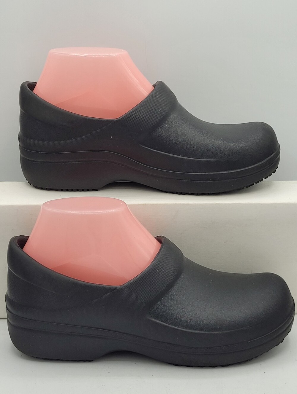 black Crocs Neria Pro II Work Clog, a slip-resistant shoe designed for workplace